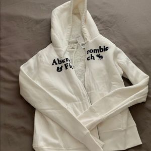 abercrombie and fitch white zip up sweater